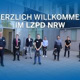 Bild zeigt die neuen Mitarbeiter des LZPD