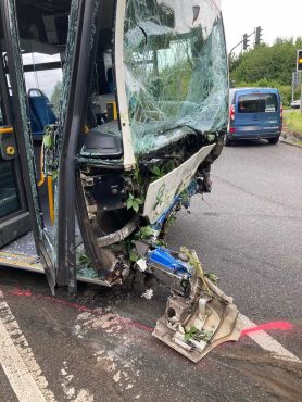 Verkehrsunfall Linienbus